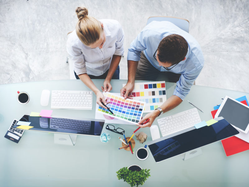 5 Reasons to Hire a Graphic Design Studio Instead of an In-House Graphic Designer